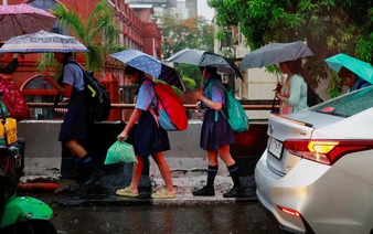India's monsoon covers country nine days early, accelerating planting