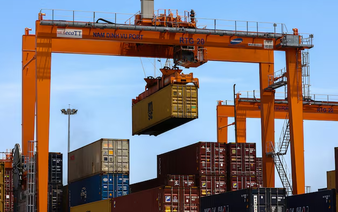 Vietnam May exports rise 14% yr/yr, trade surplus at $4.67 bln