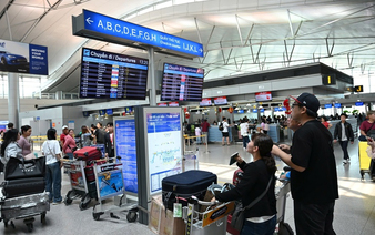 Vietnamese tourists outraged over prolonged delay of Jetstar flight to Australia