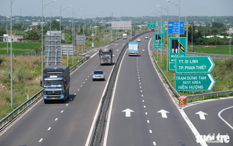 Emergency lanes, surveillance cameras proposed for expressway following fatal crash in Vietnam