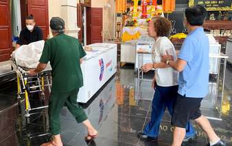 Vietnam hunts four missing after sudden thunderstorm capsized tourist boat