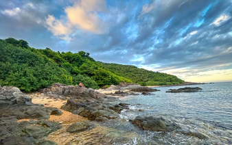 Da Nang’s hidden cove lures adventurous travelers to Son Tra Peninsula