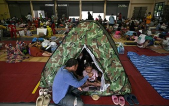 Thailand says over 100,000 civilians flee clashes with Cambodia