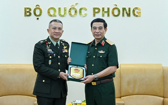Vietnam’s defense minister receives chief of Thailand’s defense forces