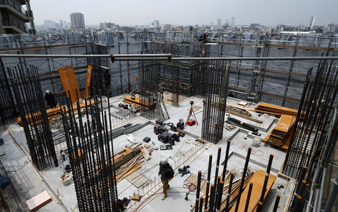 Japanese firms take steps to protect outdoor workers as heatwave sizzles on
