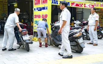 Da Nang launches campaign to clamp down on sidewalk, road encroachment in city center