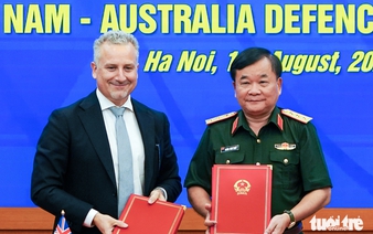 Vietnam, Australia sign 3-year defense cooperation plan at Hanoi dialogue