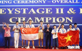 Vietnam, Singapore share top honor at 25th International Mathematics Competition
