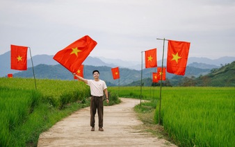Northern Vietnam village welcomes tourists with patriotic terraced views