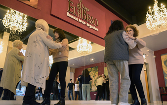 In Argentina, the tango keeps Parkinson's symptoms at bay