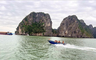 Vietnam province launches 24/7 vessel monitoring system in Ha Long Bay after deadly accident