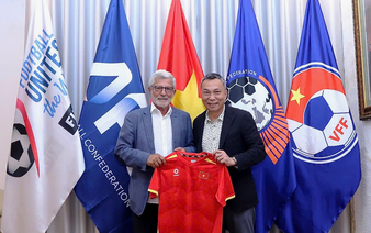 Henrique Calisto returns to strengthen Vietnam-Portugal football ties