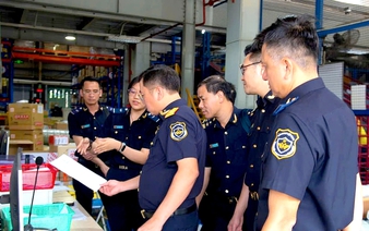Vietnam customs dept. reports surge in counterfeit goods, smuggling cases