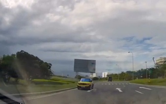Woman fined $720 for driving wrong way in Vietnam’s Khanh Hoa