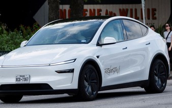 Tesla wins approval to test autonomous robotaxis in Arizona