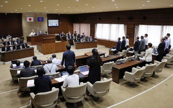 Japan city passes ordinance capping screen time to 2 hours