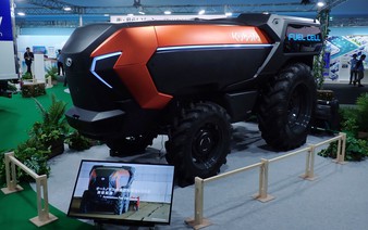 Kubota unveils unmanned fuel-cell farm tractor