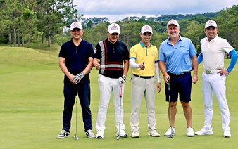 Vietnamese golfers grateful for chance to play with legends at Vietnam Legends Championship