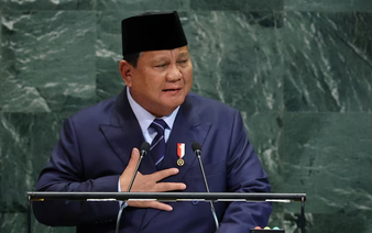 Indonesian president defends free meals program after 6,000 suffer food poisoning
