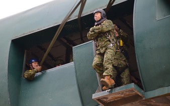 Record 15 nations join GSDF's New Year jump drill