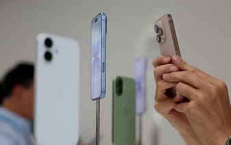 Apple leads global smartphone market with 20% share in 2025, says Counterpoint