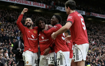 Carrick magic dents Man City Premier League bid as Arsenal held