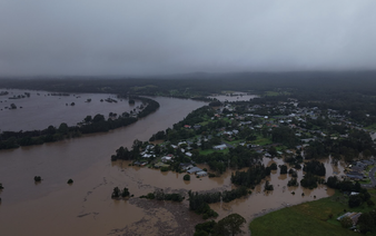 Heavy rains in eastern Australia spark flash floods, 20 rescued