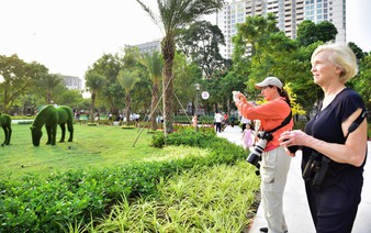 Temporary park in downtown Ho Chi Minh City handed over to serve Lunar New Year holiday