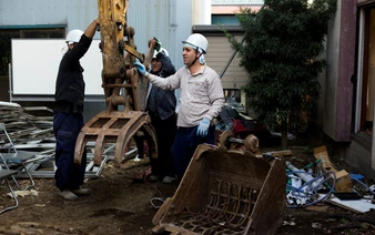 Foreign workers in Japan hit record 2.57 million