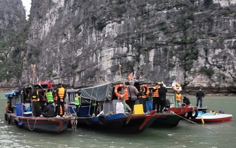Vietnam police detain 30 in busting gambling ring on Ha Long Bay
