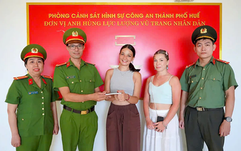 2 Vietnamese men arrested for allegedly snatching Italian tourists’ phone in Hue