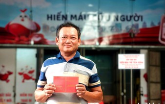 Ho Chi Minh City construction worker donates blood for 101st time after 30 years