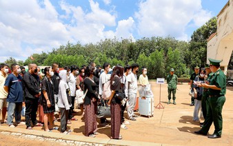 Vietnam receives 68 nationals repatriated from Cambodia, many linked to online scam compounds