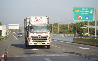 Ben Luc-Long Thanh Expressway promises big savings for Vietnam’s Mekong Delta