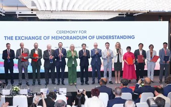 Hanoi int’l conference stresses vital role of cooperation in digital education