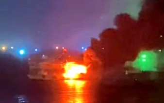 Tourist boat anchored off Vietnam's Phu Quoc suddenly catches fire, spreads to fish raft