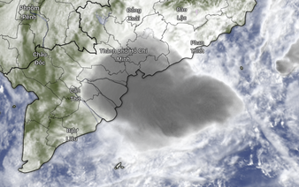 Unseasonal rain hits Ho Chi Minh City, southern Vietnam