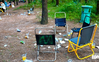 Litter mars beauty of Vietnam’s scenic Vong Canh Hill after Tet visits