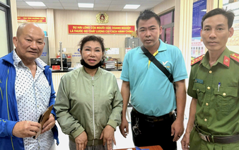 Ho Chi Minh City police help return taxi passenger’s bag containing assets worth $114,000