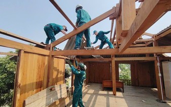 Heat, wind convergence blamed for hail, storms in northern Vietnam