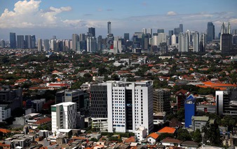 13 Japanese detained near Jakarta for suspected fraud