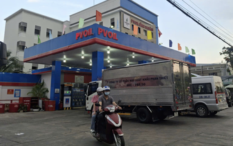 In southern Vietnam, fuel price surge pressures transport firms to raise fares