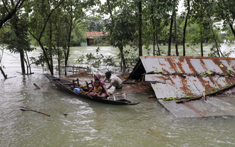 Lightning strikes kill 14 as Bangladesh lashed by seasonal storms