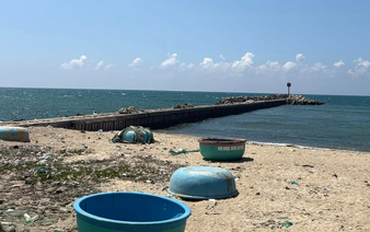 Vibrant life at Lien Huong Fishing Port in Vietnam