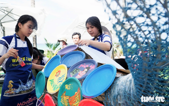 Students turn plastic waste into giant sea creature models in Vietnam