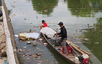 Vietnamese man ordered to retrieve empty beer bottles he dumped in river