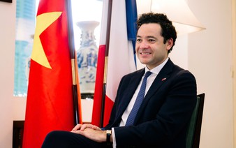 French consul general encourages Vietnamese public to engage more with digital finance, assets