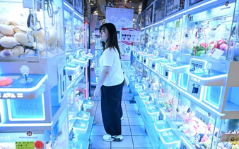 'Totally hooked': Hong Kong targets claw machine addiction