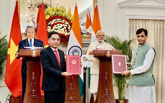Ho Chi Minh City establishes friendship, cooperation ties with Mumbai
