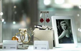 From jewelry to private letters, Marilyn Monroe’s hidden world heads to auction